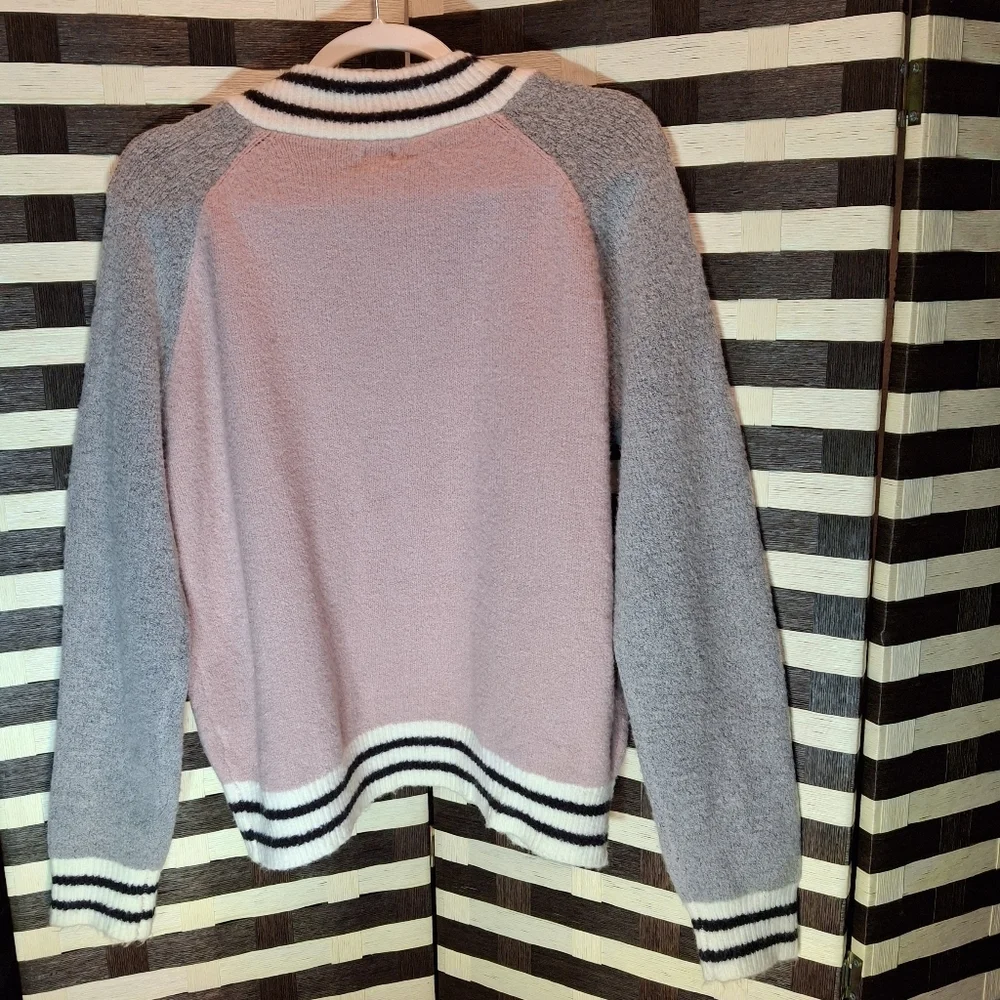 True Craft Embroidered Varsity Sweater Gray Pink Striped Trim  Women Size Large - Picture 6 of 15